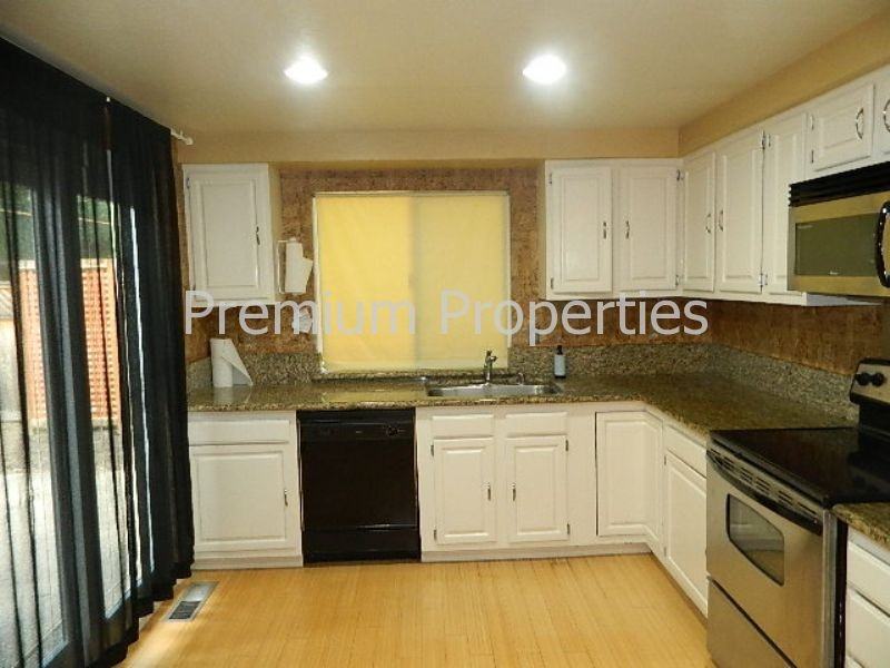 42 Circle Creek Ct - Photo 3 of 23