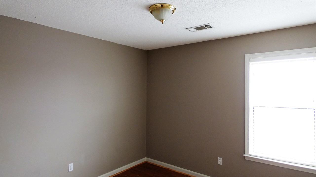 8669 Ashley Glen Cir N - Photo 6 of 10