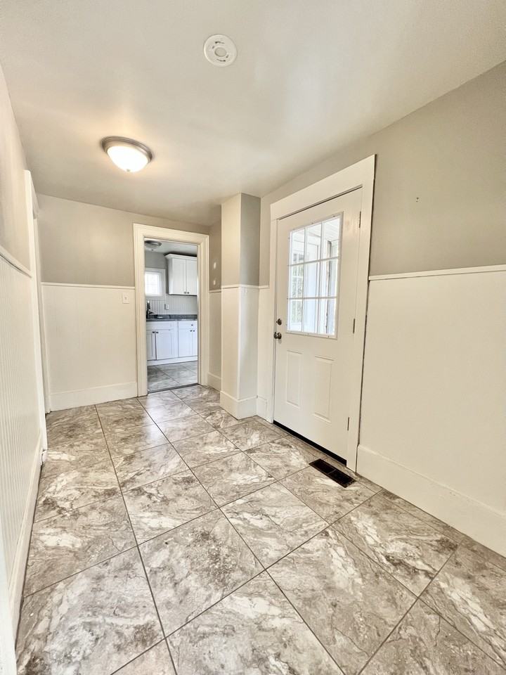 24 Highland Ave #4B - Photo 5 of 13