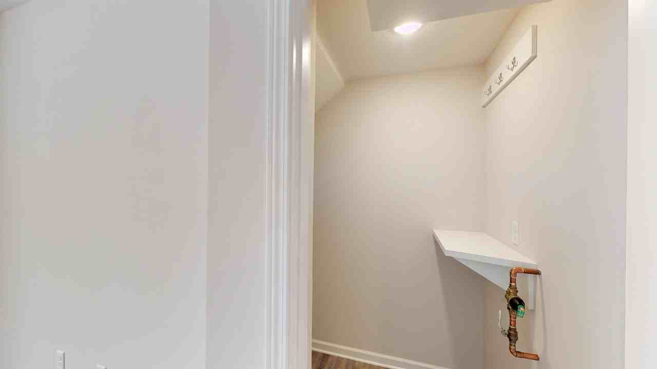 304 Bogle St #1 - Photo 7 of 20