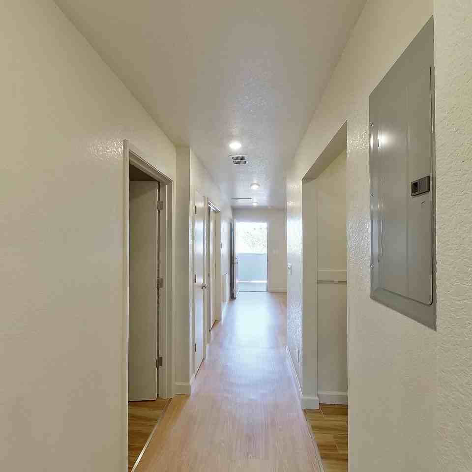 2437 Piedmont Ave #305 - Photo 7 of 28