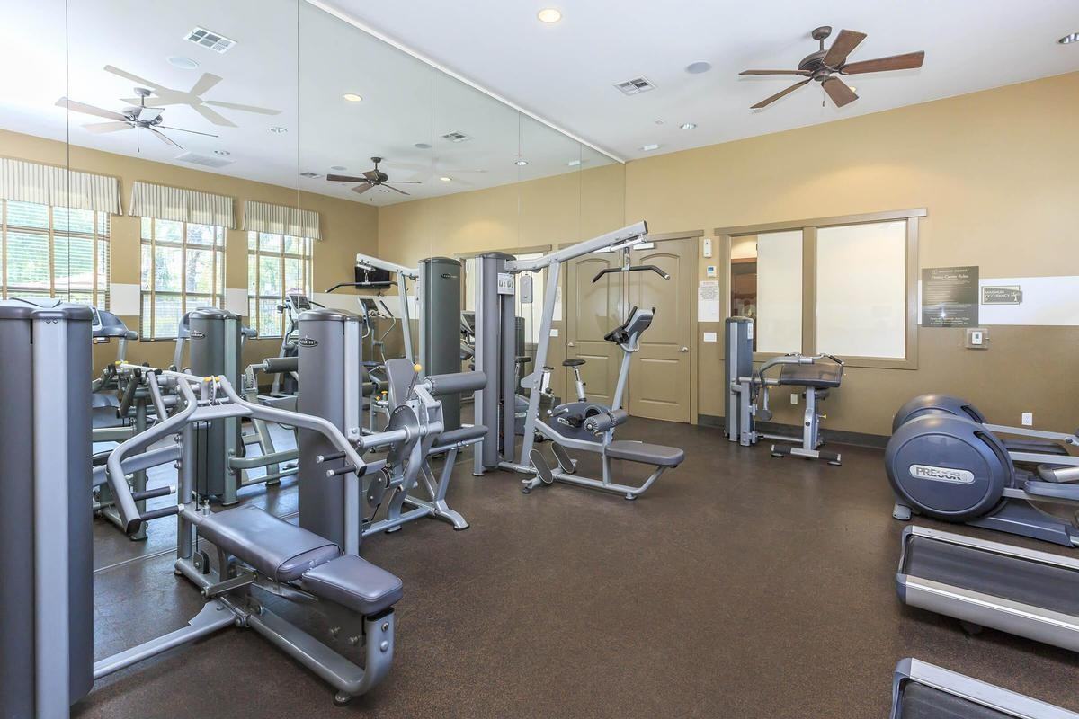 7550 Desert Holly Street - Photo 5 of 35