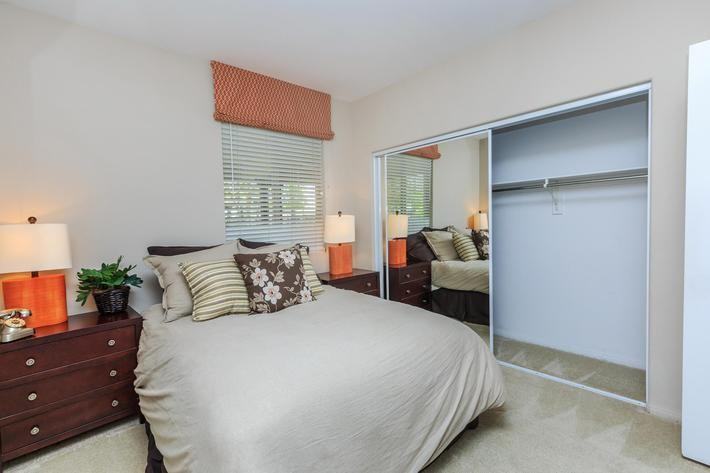 7550 Desert Holly St - Photo 4 of 50