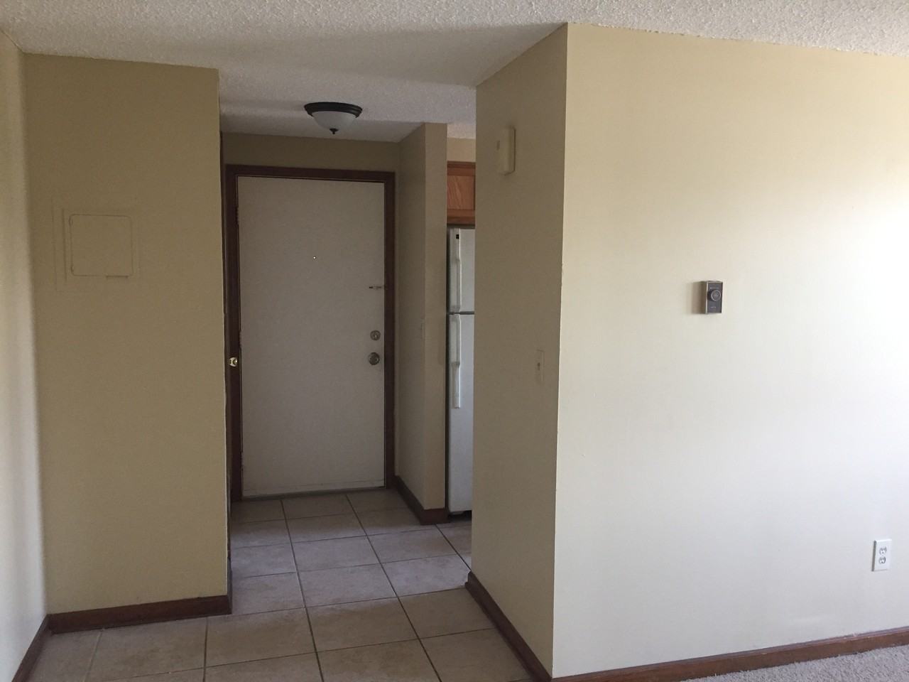 6558 Lincoln Pl #58D - Photo 3 of 7