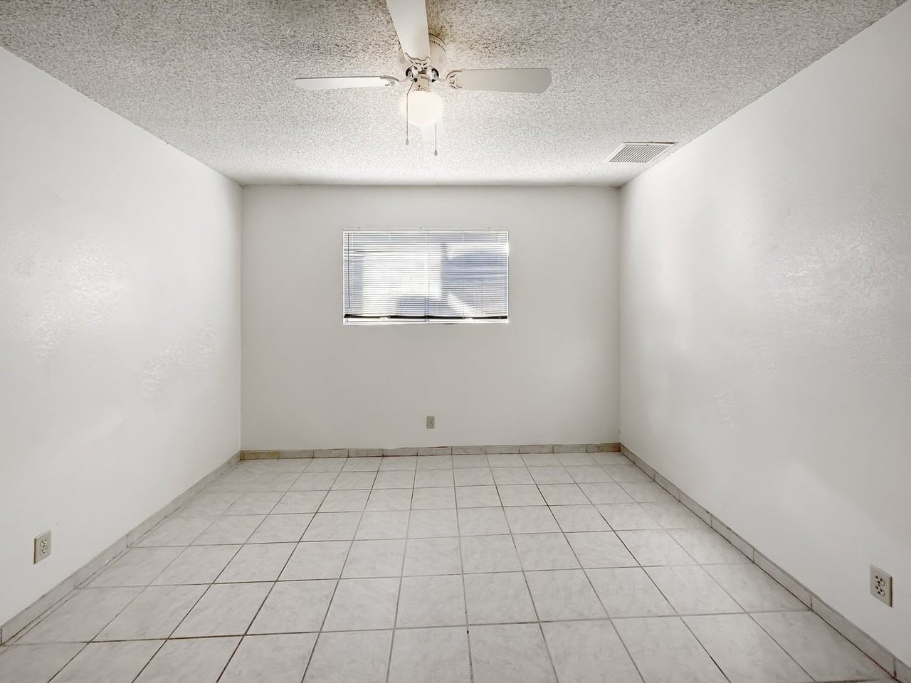201 N Alvord St #A - Photo 7 of 12
