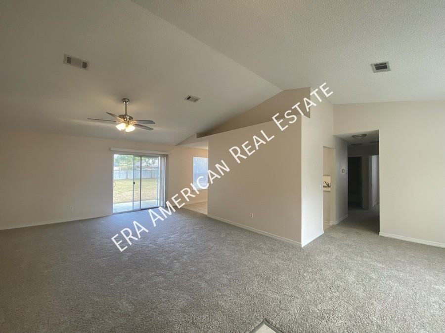 7418 Woodmont Rd - Photo 7 of 38