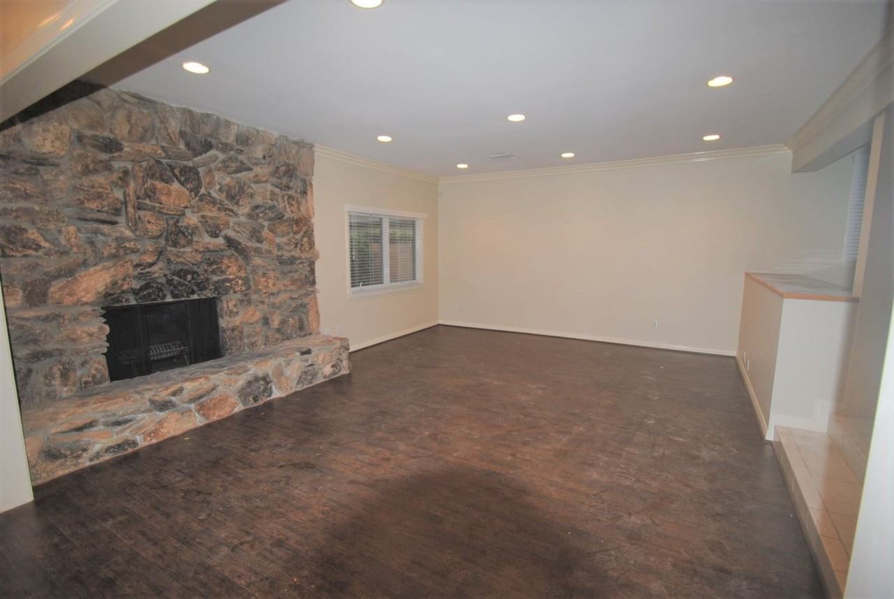 16059 Londelius St - Photo 2 of 8