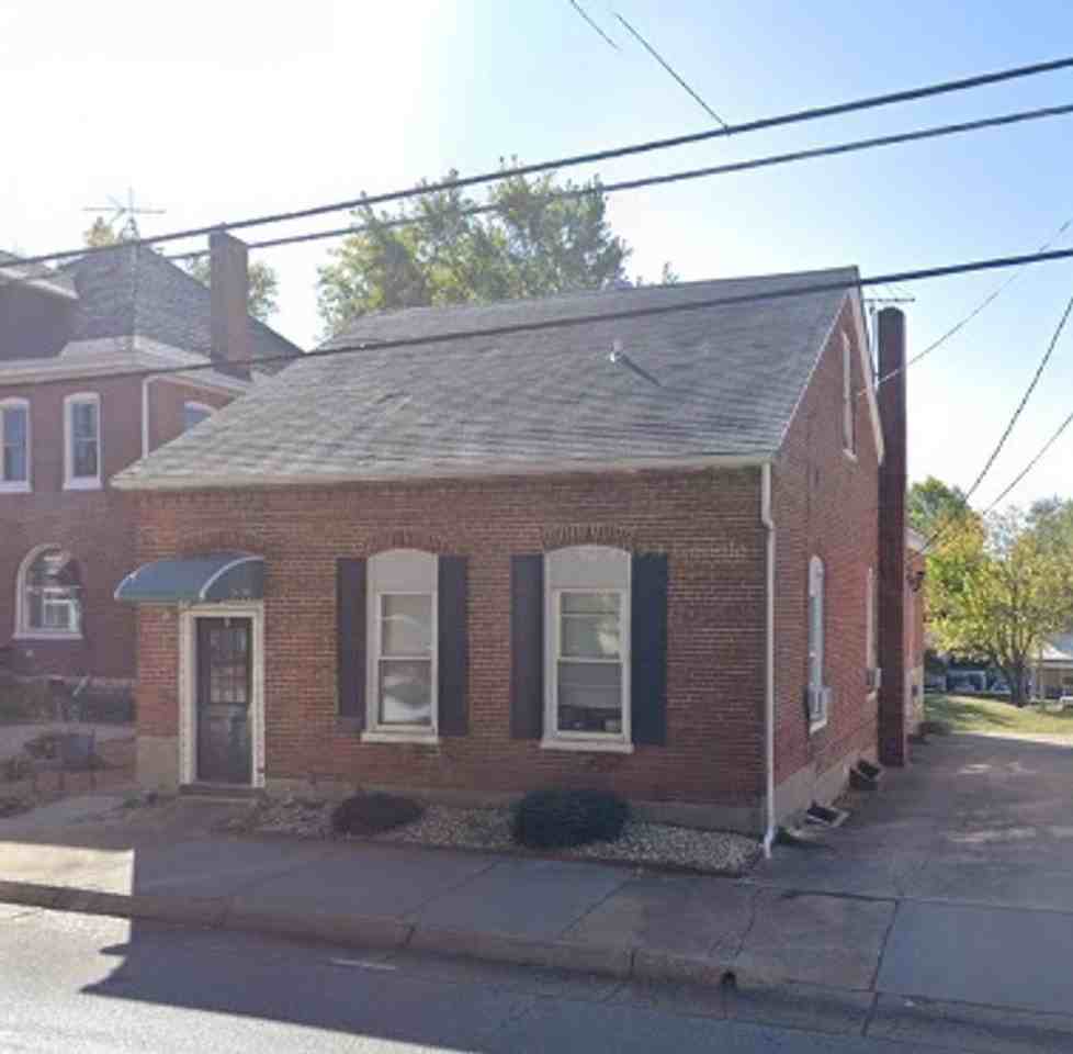 506 West 5th Street Apartments 506 W 5th St, Washington, MO 63090