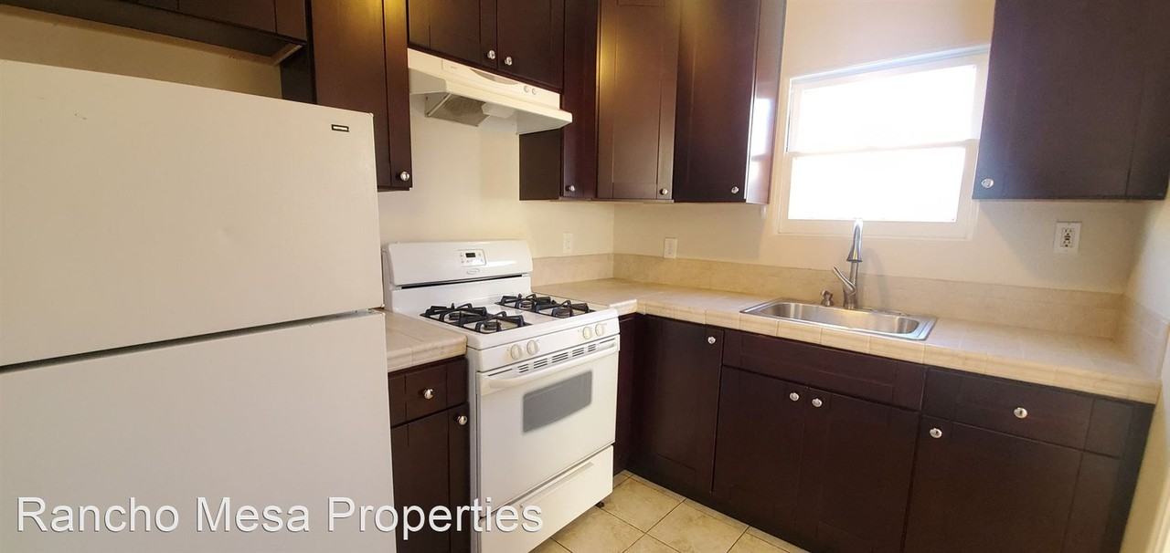 4174 Cherokee Ave - Photo 3 of 5