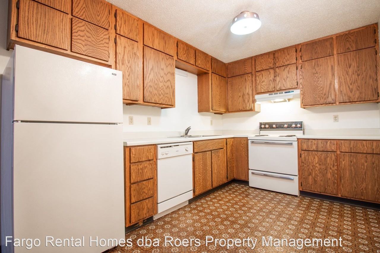 200 45th St S - Photo 2 of 11