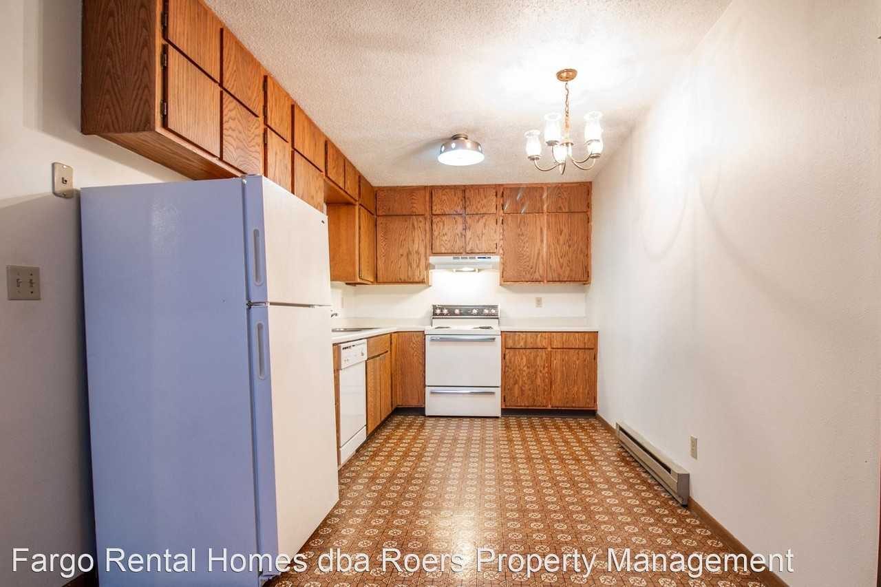 200 45th St S - Photo 3 of 11