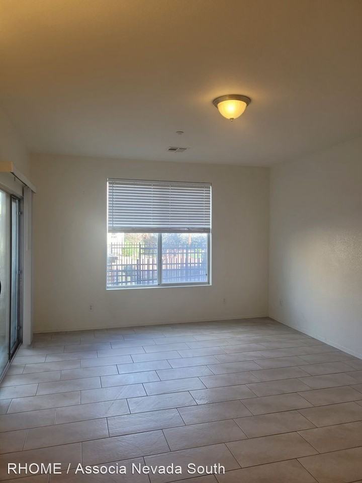 4437 Dover Straight  Street - Photo 2 of 32