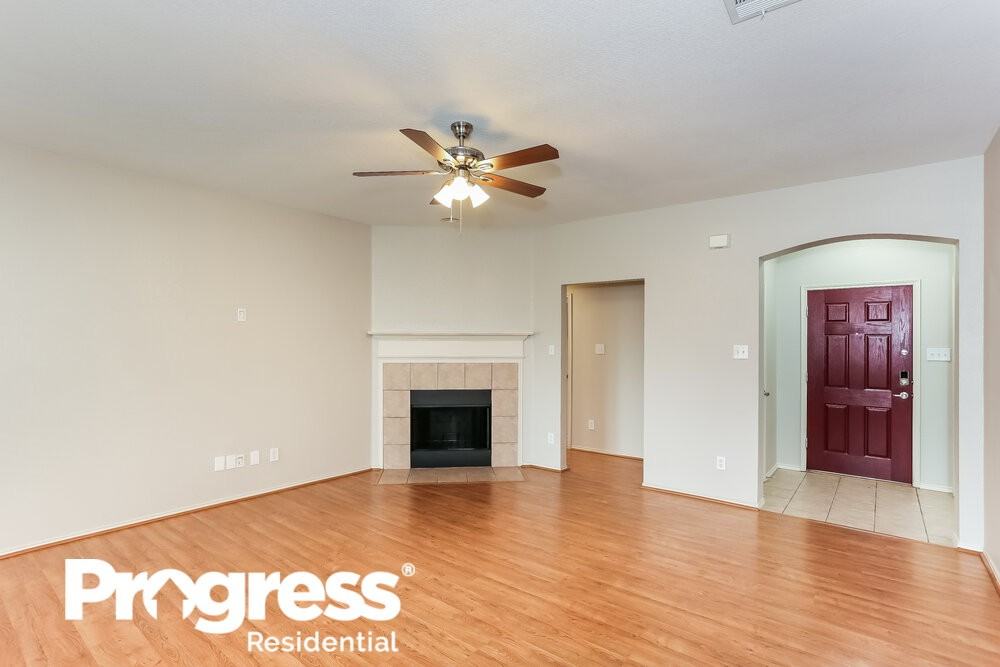 223 Garden Valley Ln - Photo 3 of 16
