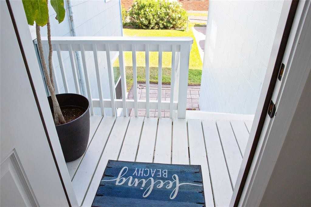 4119 4119 Avenue T 1/2 3 - Photo 3 of 21