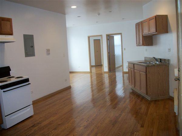 LAWNDALE - Photo 3 of 3