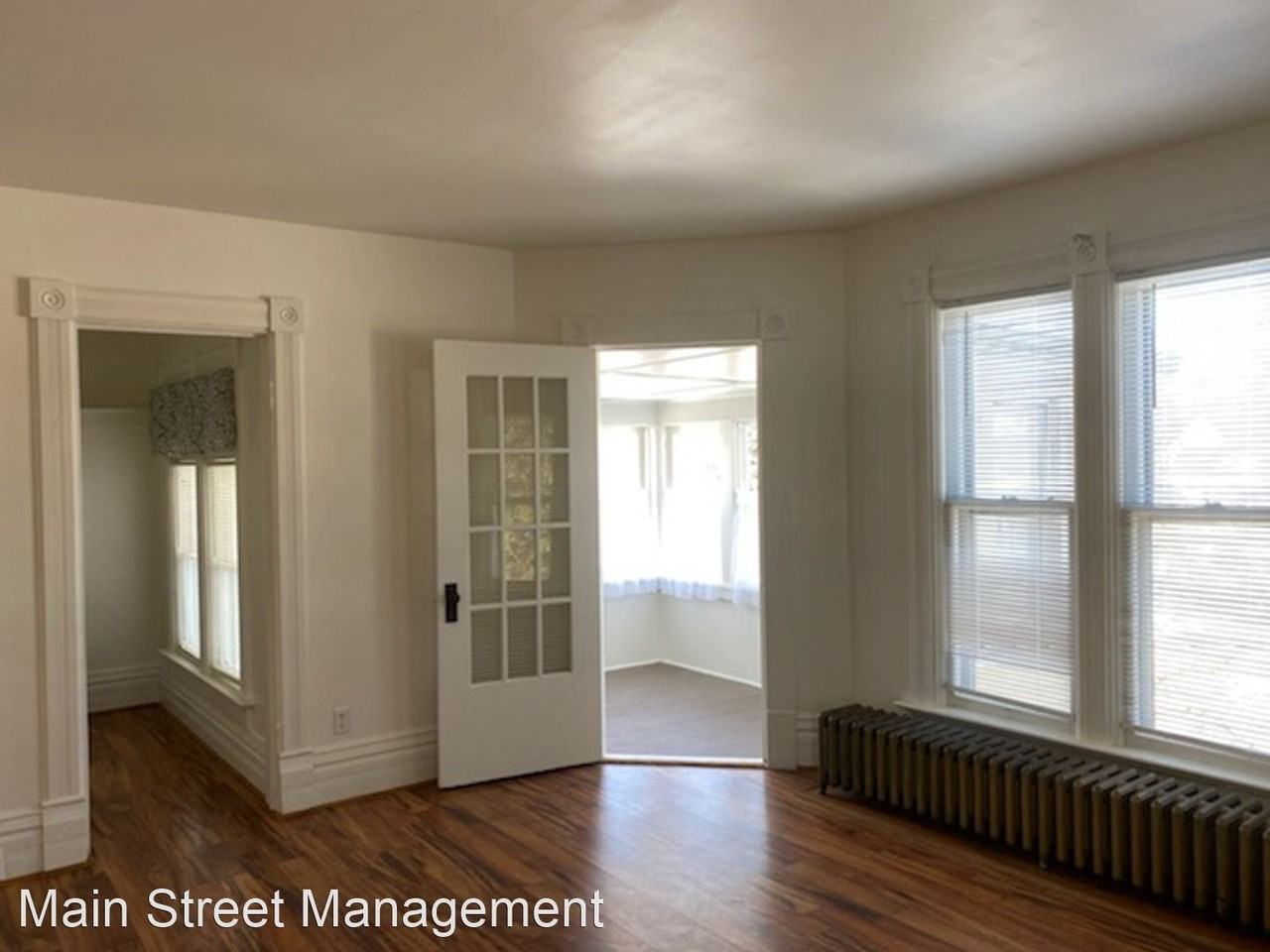 319 E. Irving St. - Photo 3 of 23