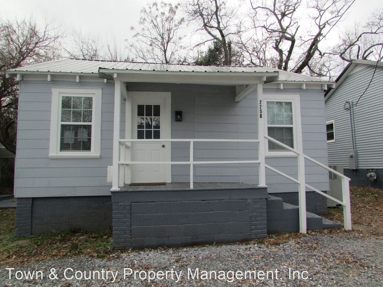 Spring Valley St. Apartments 225 Spring Valley Rd, Greenwood, SC