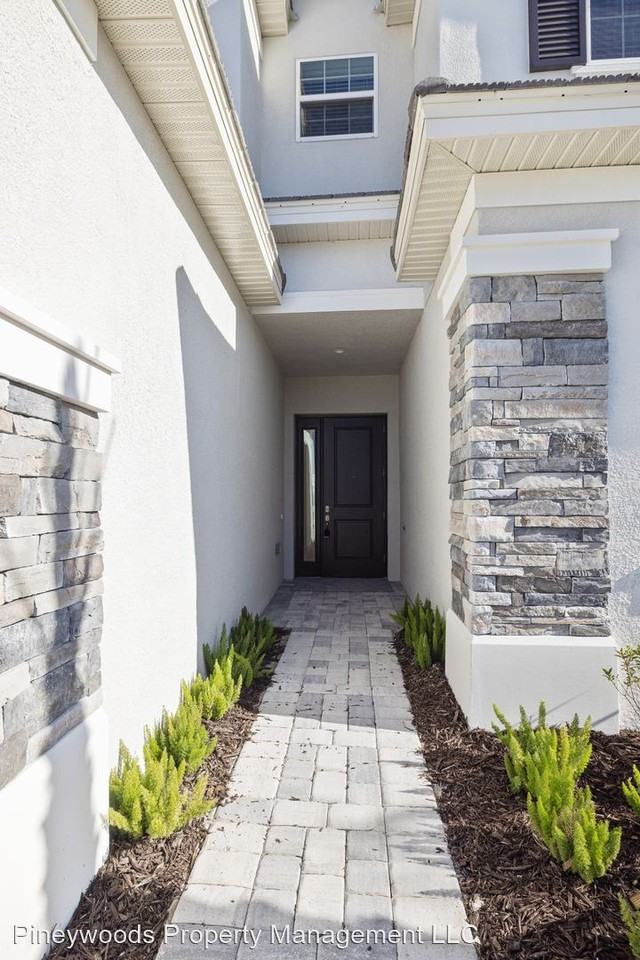 32754 Tree Of Life Ave - Photo 3 of 36