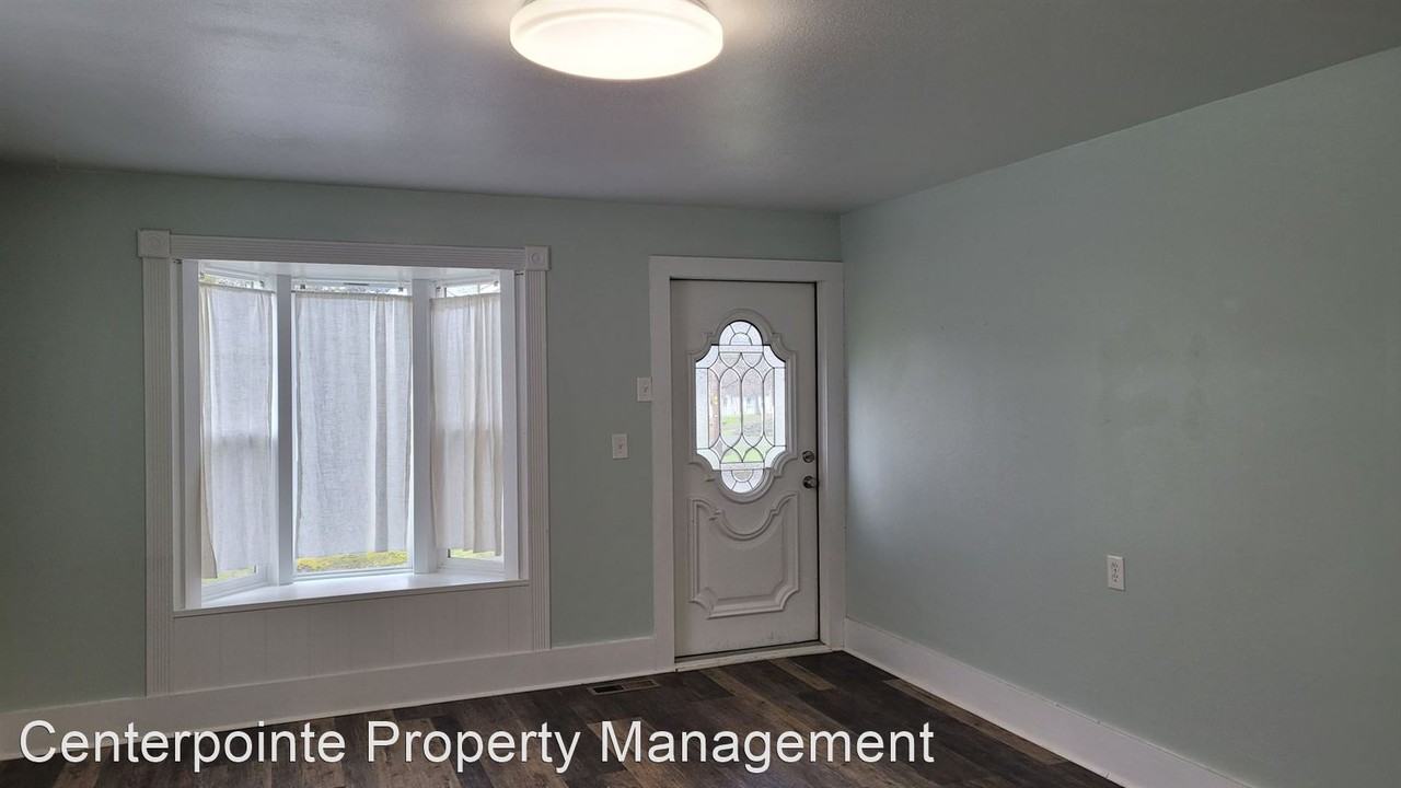 530 Ne 5th St - Photo 3 of 18