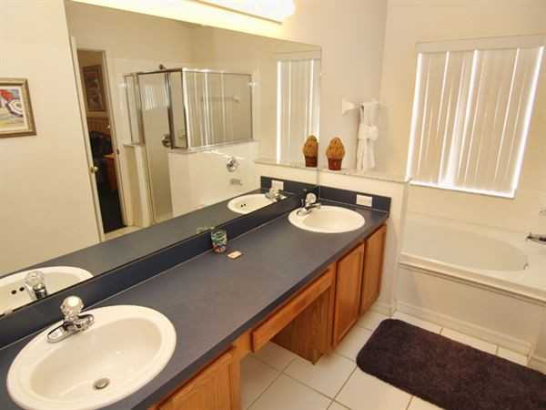 611 Saddle Ridge Dr - Photo 2 of 11