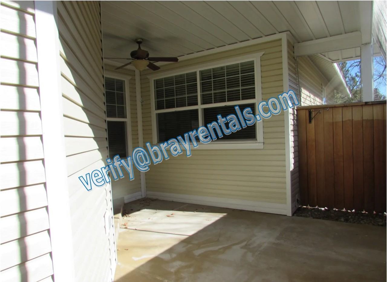 1108 Sunrose Ln - Photo 2 of 10