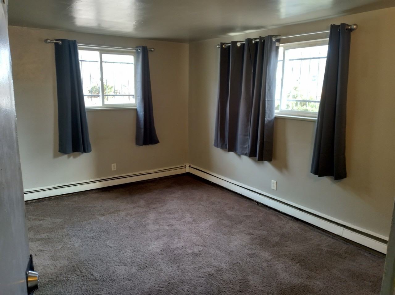 1931 Clinton St. - Photo 2 of 10