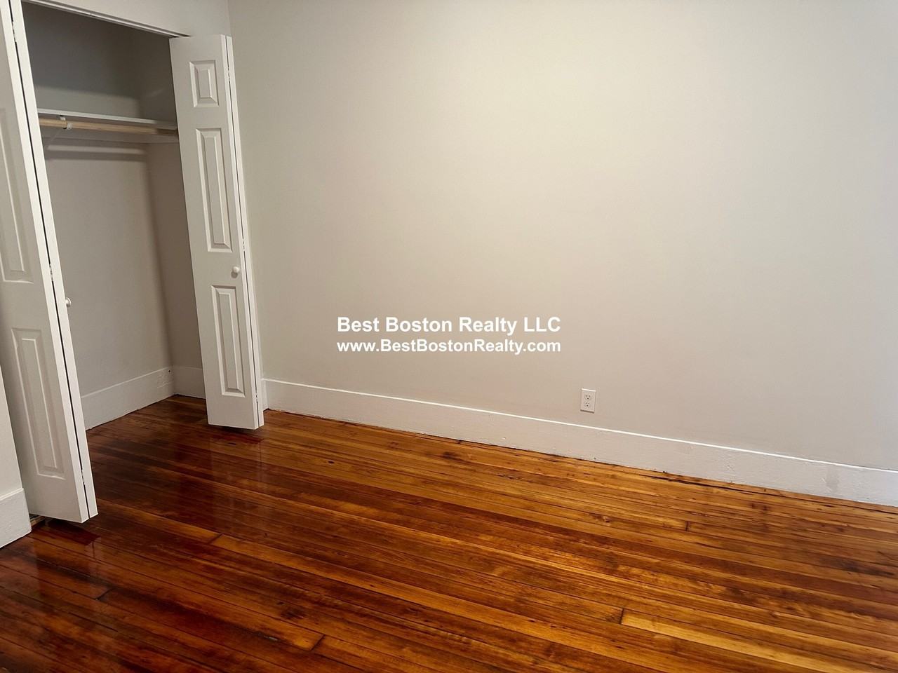 16R Warren Ave #2 - Photo 7 of 13