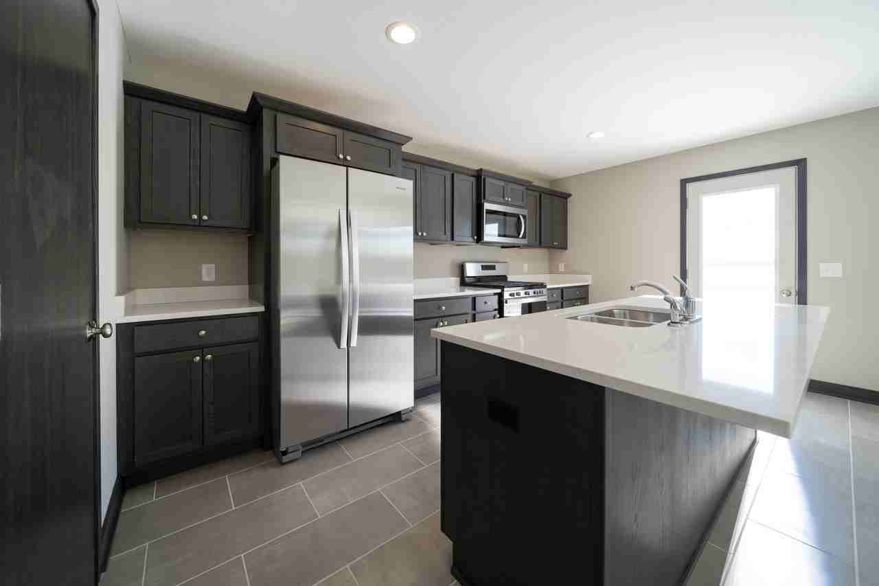 2380 68th St Se - Photo 3 of 26