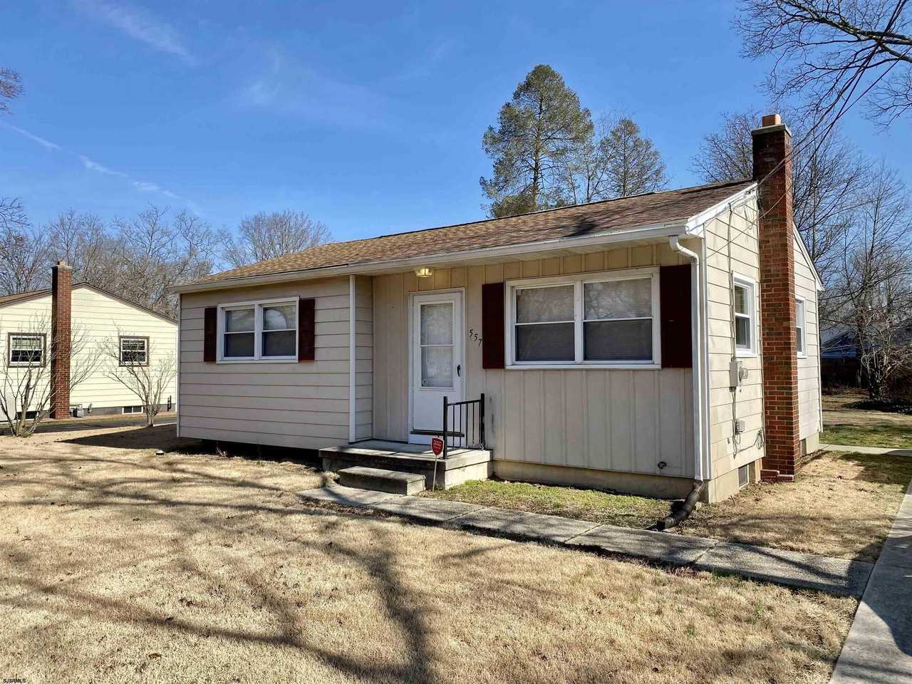 557 N Valley Ave, Vineland, NJ 08360 2 Bedroom House for 1,500/month