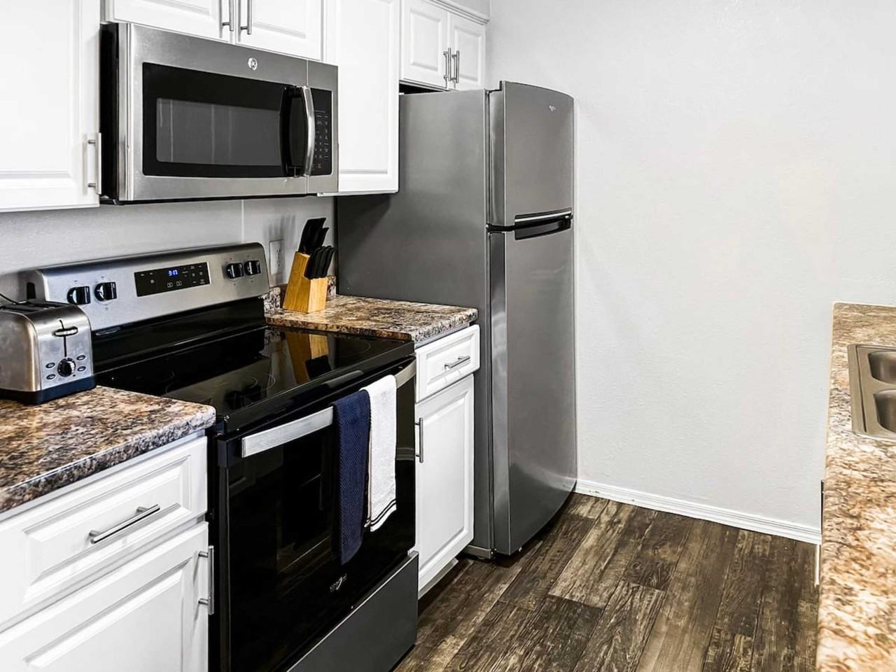 2162 W. Speedway Blvd - Photo 3 of 7