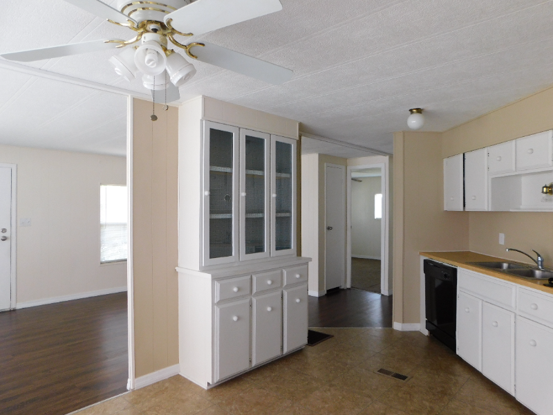15448 Brookridge Blvd - Photo 2 of 14