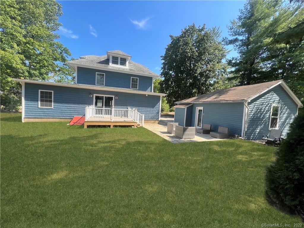 375 Newtown Ave - Photo 2 of 21