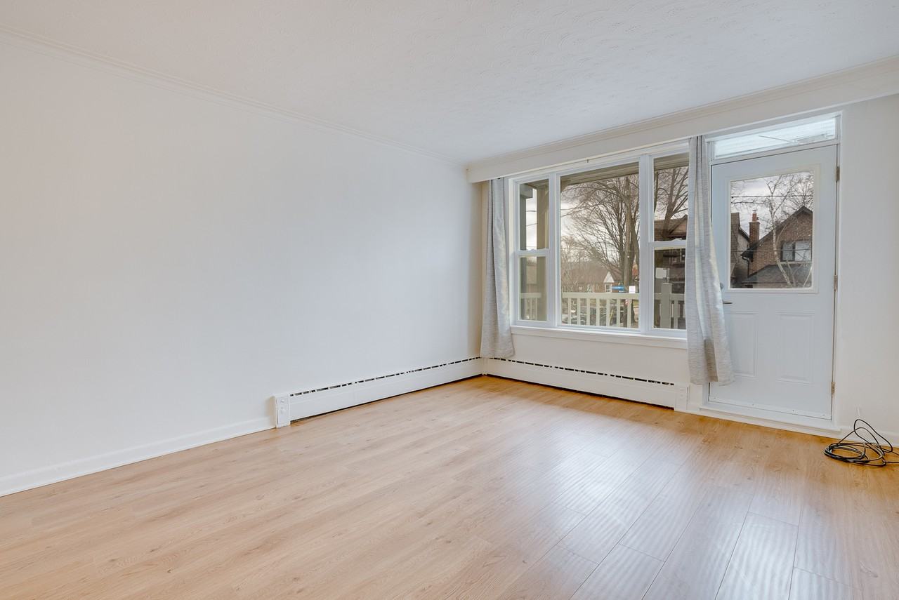 104 Gloucester Grove #2 - Photo 3 of 8