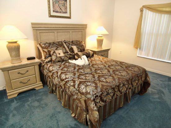 335 Barbera Dr - Photo 2 of 10