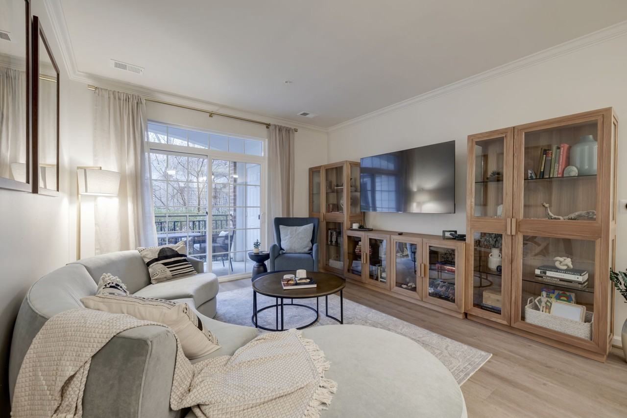 Evergreens at Columbia Town Center - Photo 5 of 50