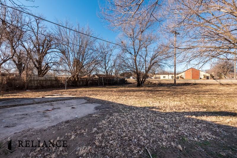101 S Tracy St - Photo 2 of 17