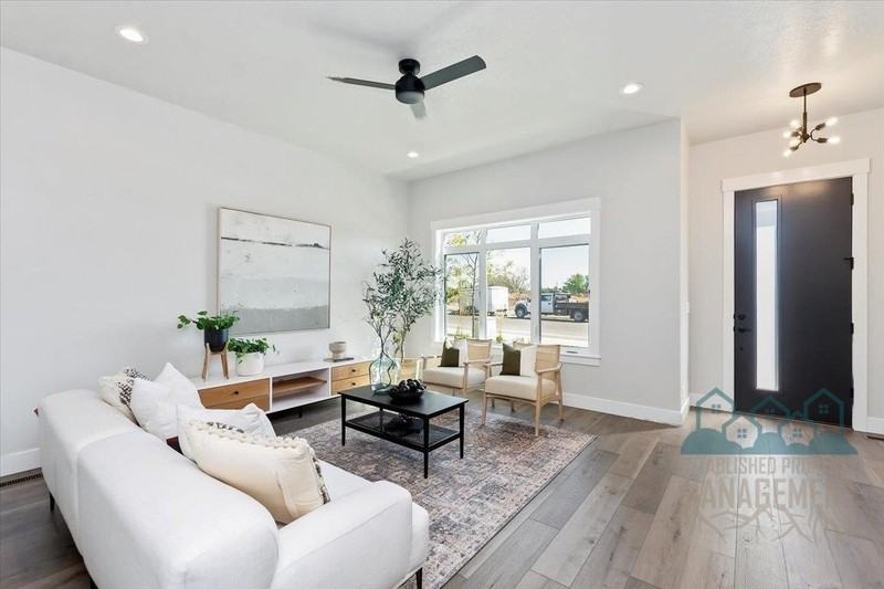 1740 E State Ave - Photo 3 of 37