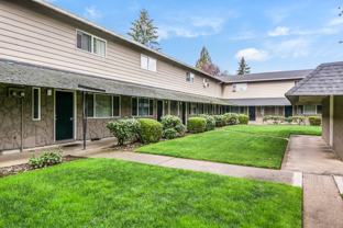 Townhouse Square Apartments - Photo 1 of 1