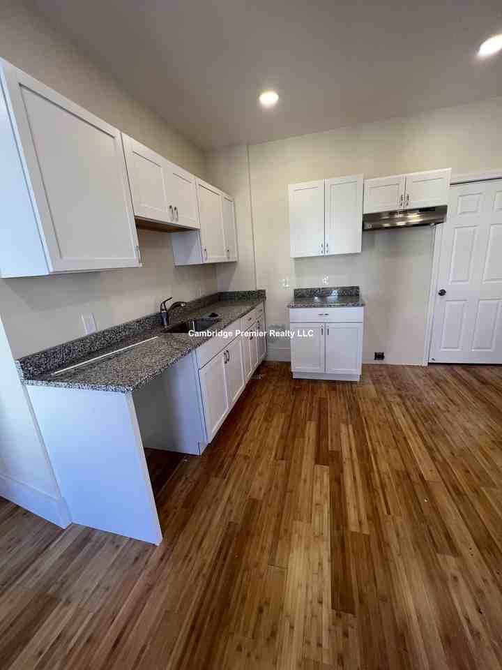 Cameron Ave #1 - Photo 2 of 18