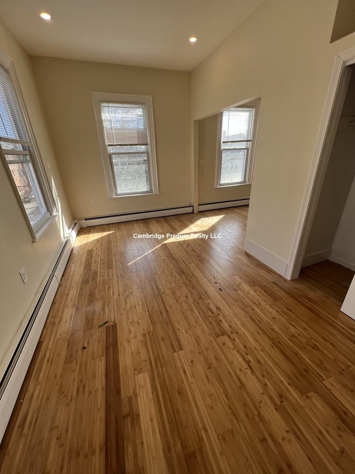 Cameron Ave #1 - Photo 3 of 18