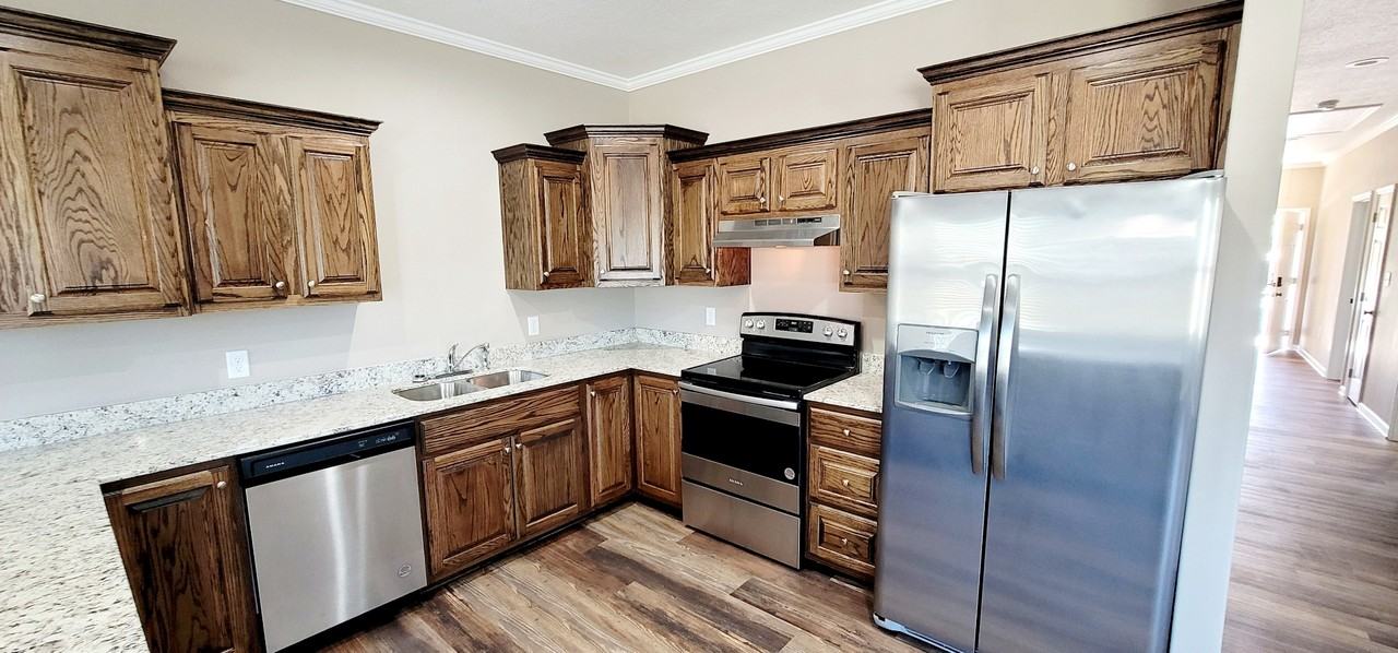 145 Canterberry St #B - Photo 2 of 32