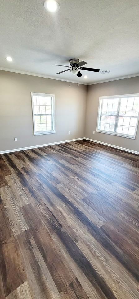 145 Canterberry St #B - Photo 6 of 32