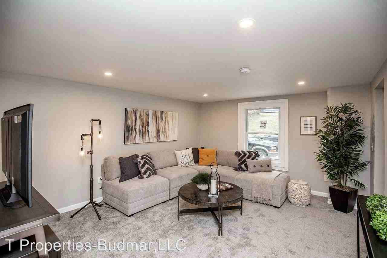 4169 Eastern Ave - Photo 3 of 32