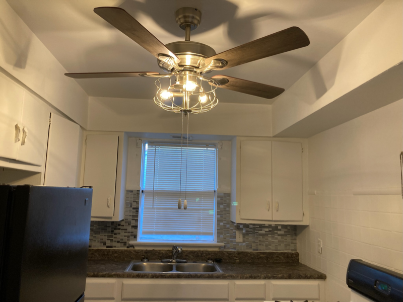 1539 Mclaran Ave #1E - Photo 4 of 13