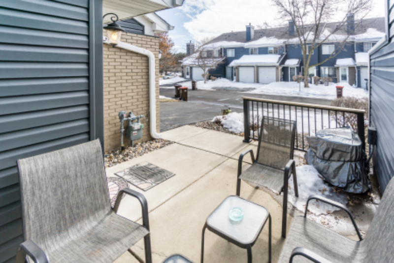 1810 Donegal Dr #6 - Photo 3 of 24