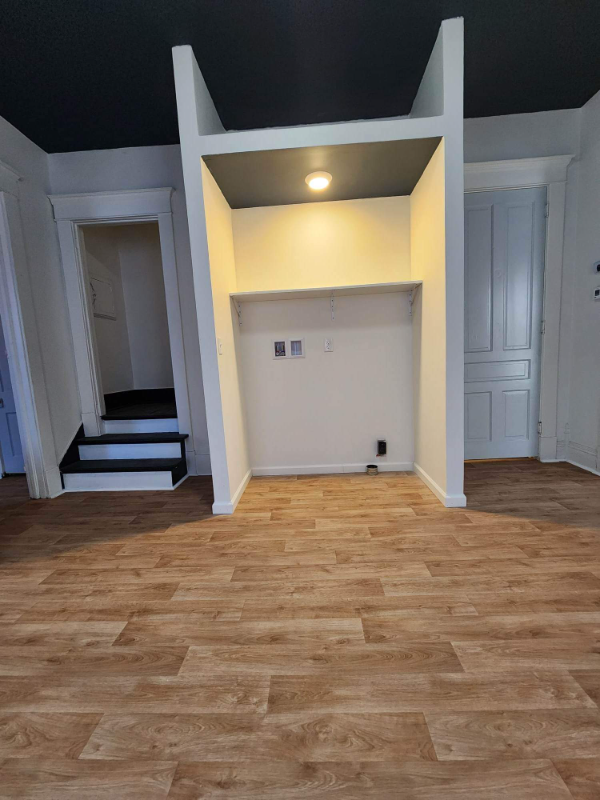 21 Rose Ave - Photo 3 of 10