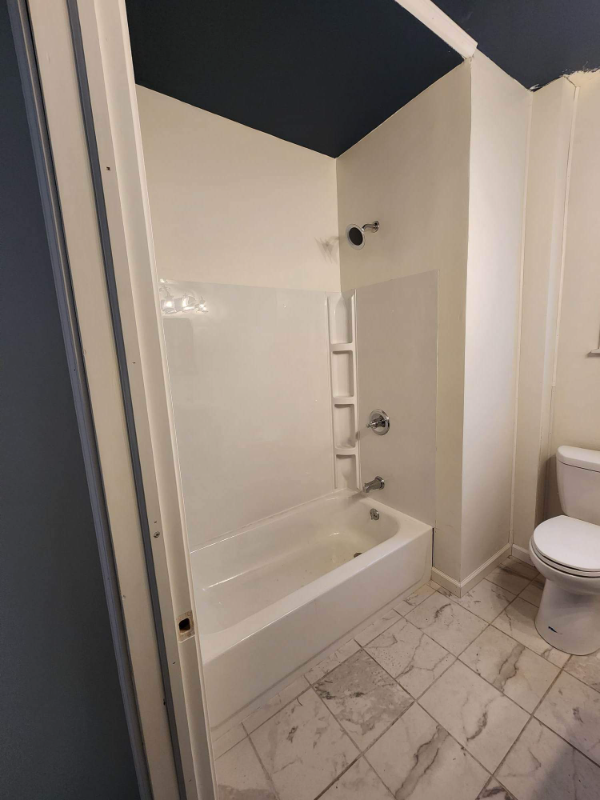 21 Rose Ave - Photo 7 of 10