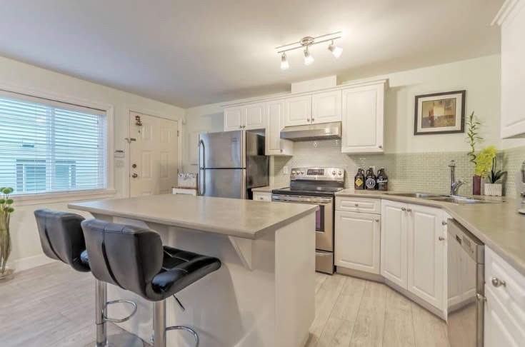 3035 Plateau Blvd - Photo 2 of 6