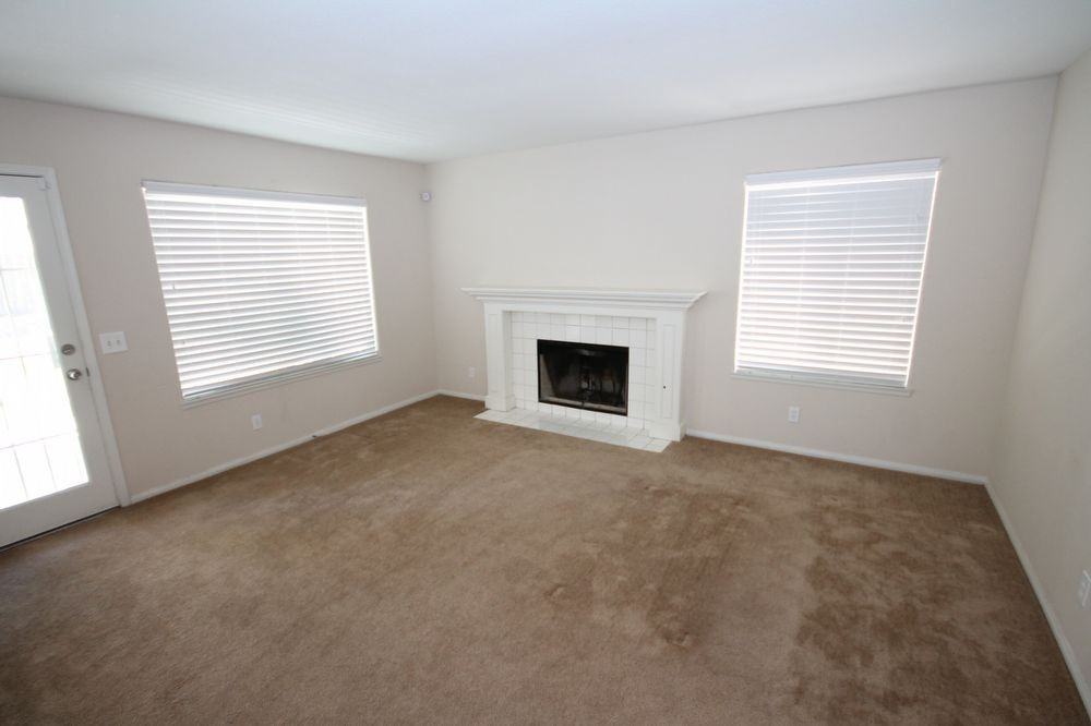 25198 Parkcrest Dr - Photo 3 of 18