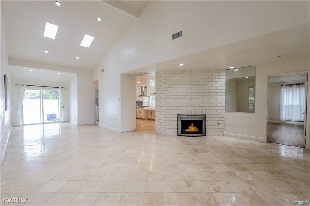 25992 La Cuesta Ave - Photo 2 of 10